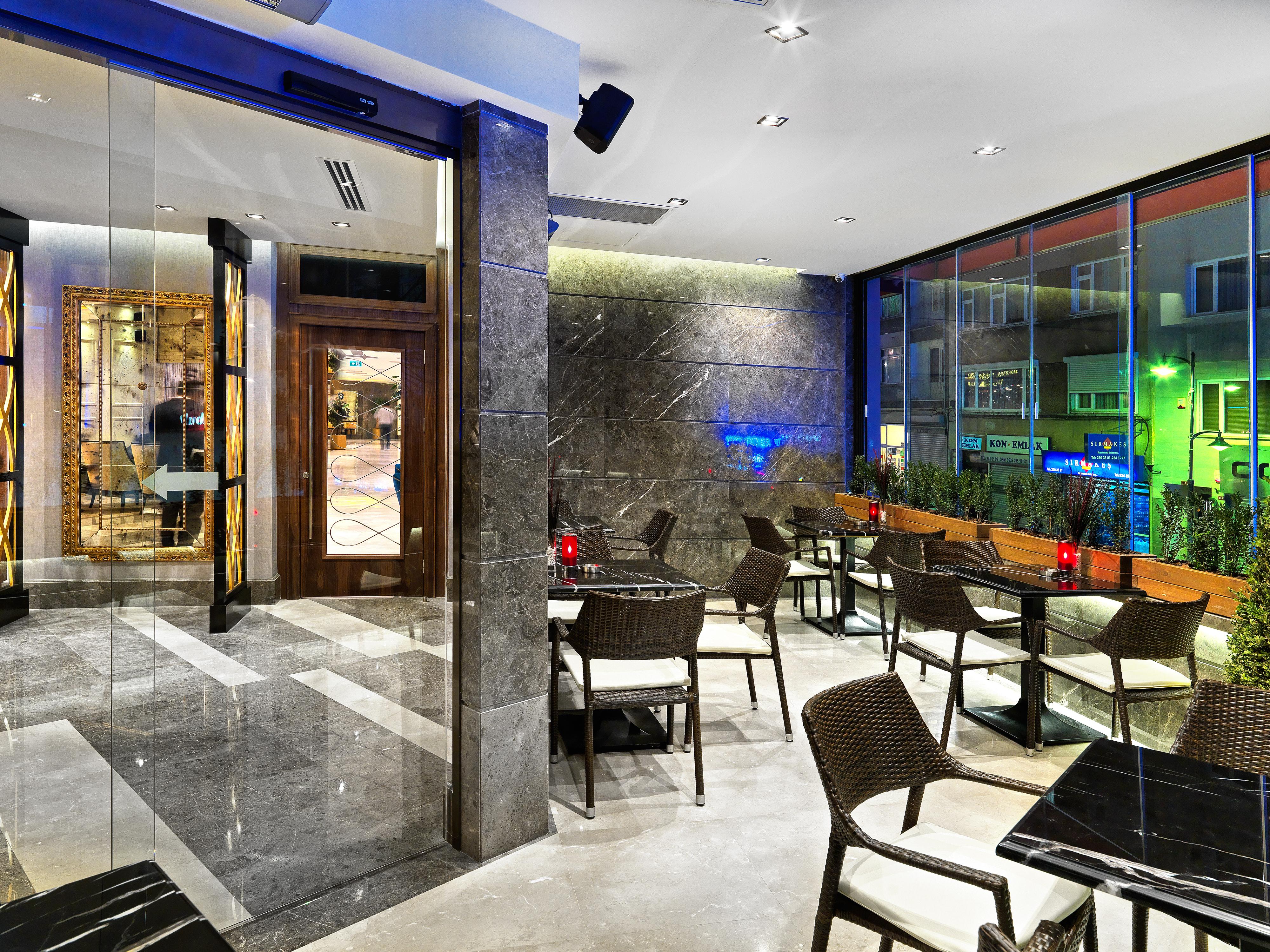 Mercure Istanbul Bomonti Hotel Exterior photo